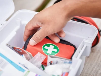Emergency first aid at work local course the UK