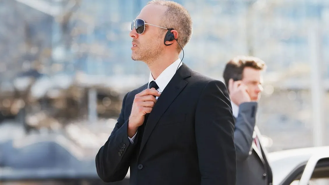 Where can i hire a corporate security guard in [city]