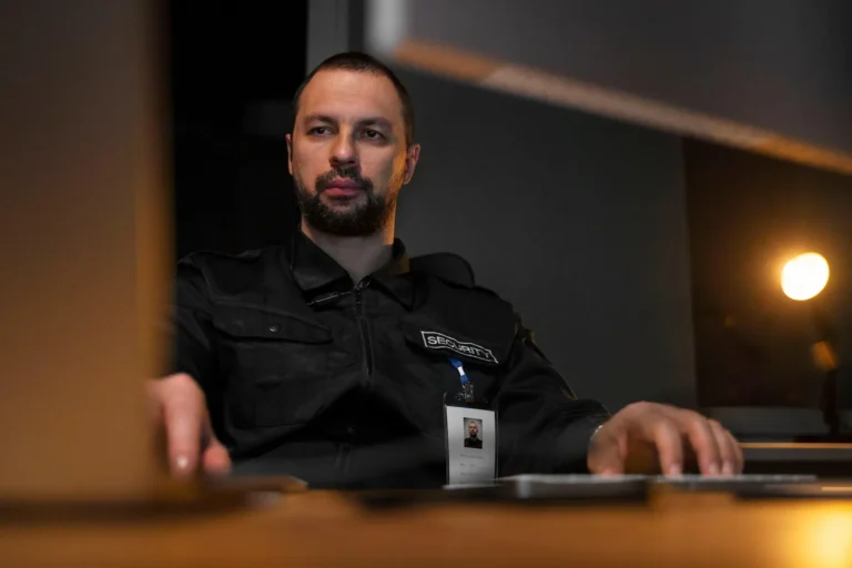 What does a concierge security role in London involve and how do you qualify in [city]?